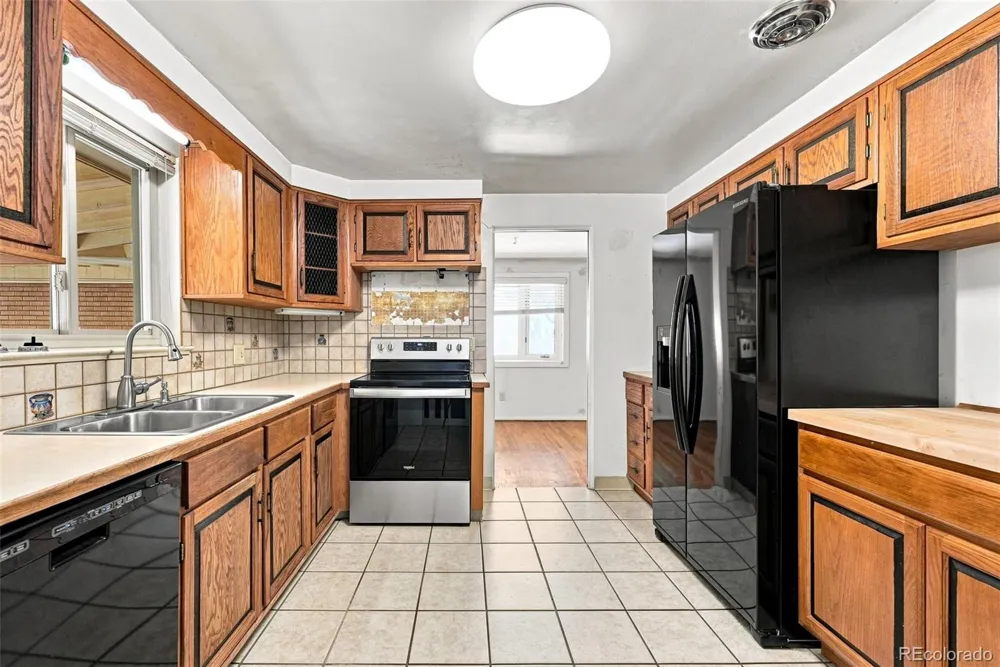 7630 W 24th Avenue Lakewood, CO 80214