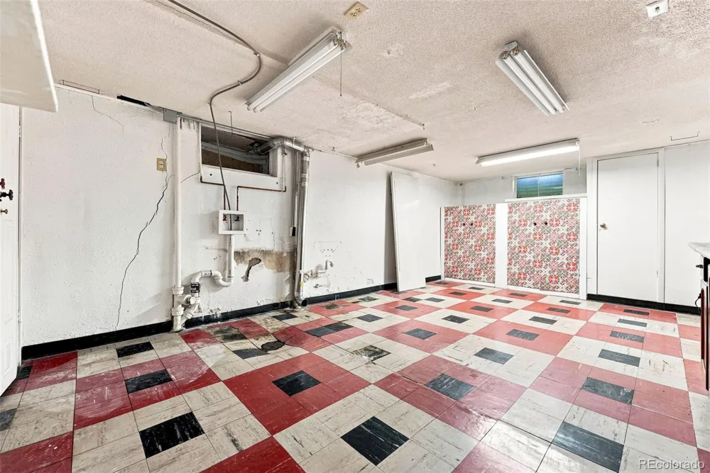 7630 W 24th Avenue Lakewood, CO 80214