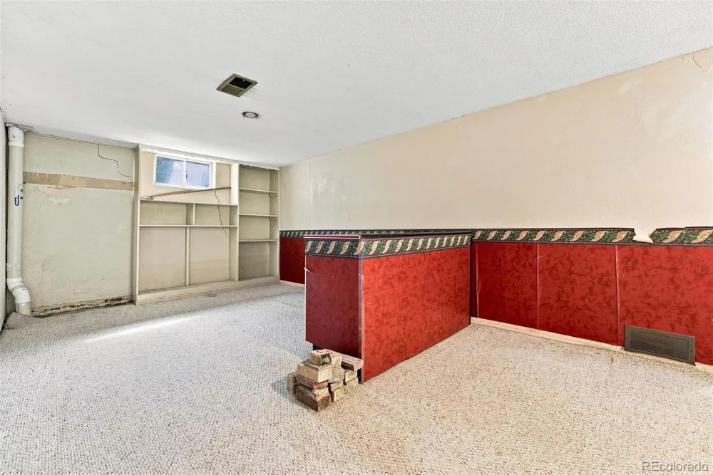 7630 W 24th Avenue Lakewood, CO 80214