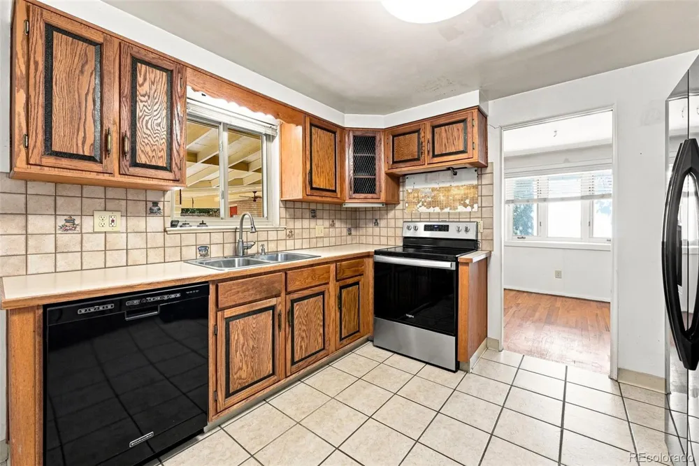 7630 W 24th Avenue Lakewood, CO 80214