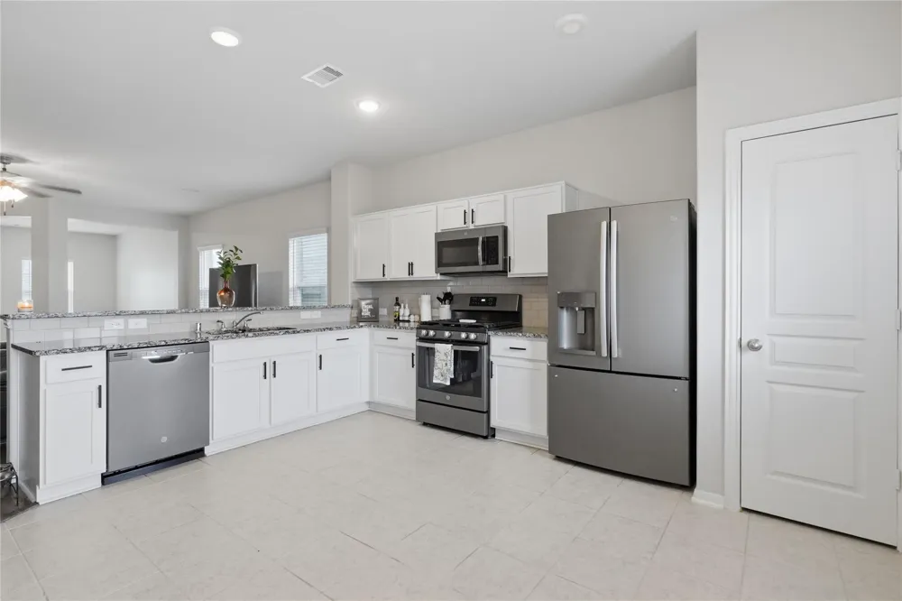 1523 Barras Street Alvin, TX 77511