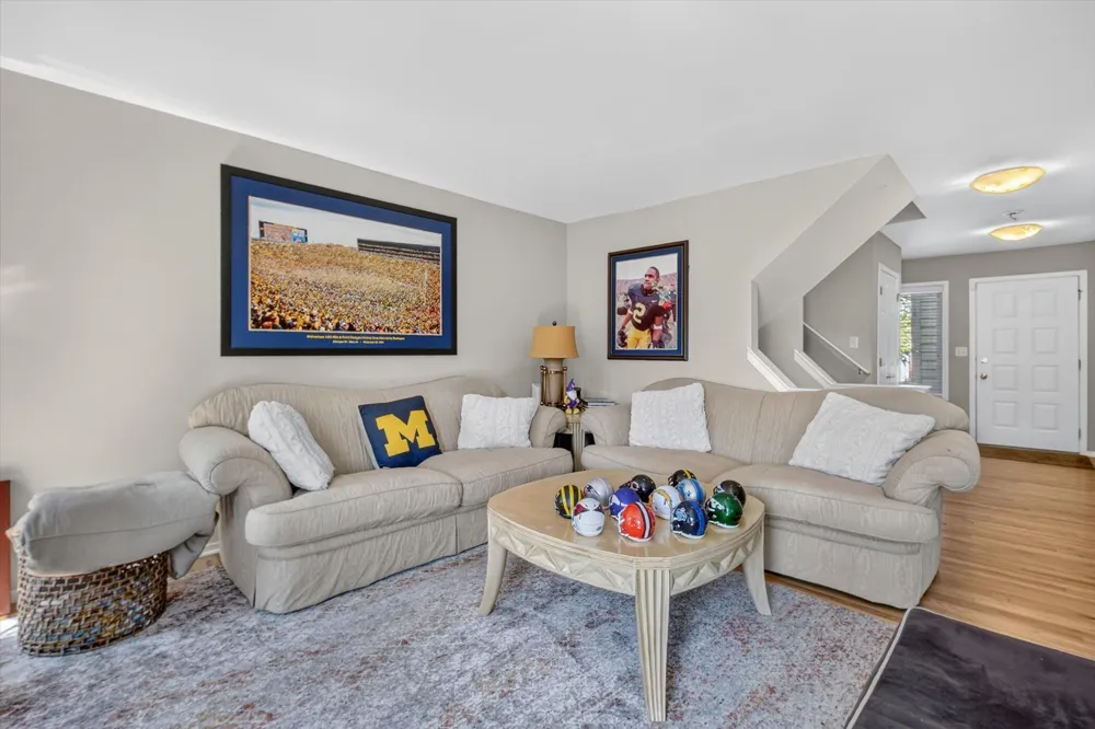 117 Ponds View Drive Ann Arbor, MI 48103