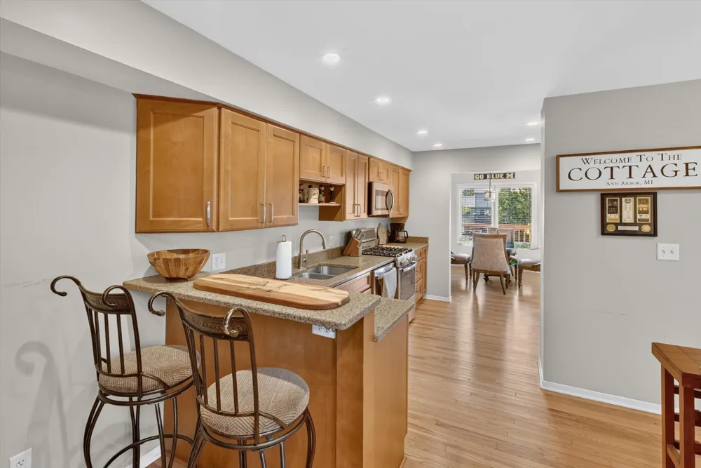 117 Ponds View Drive Ann Arbor, MI 48103