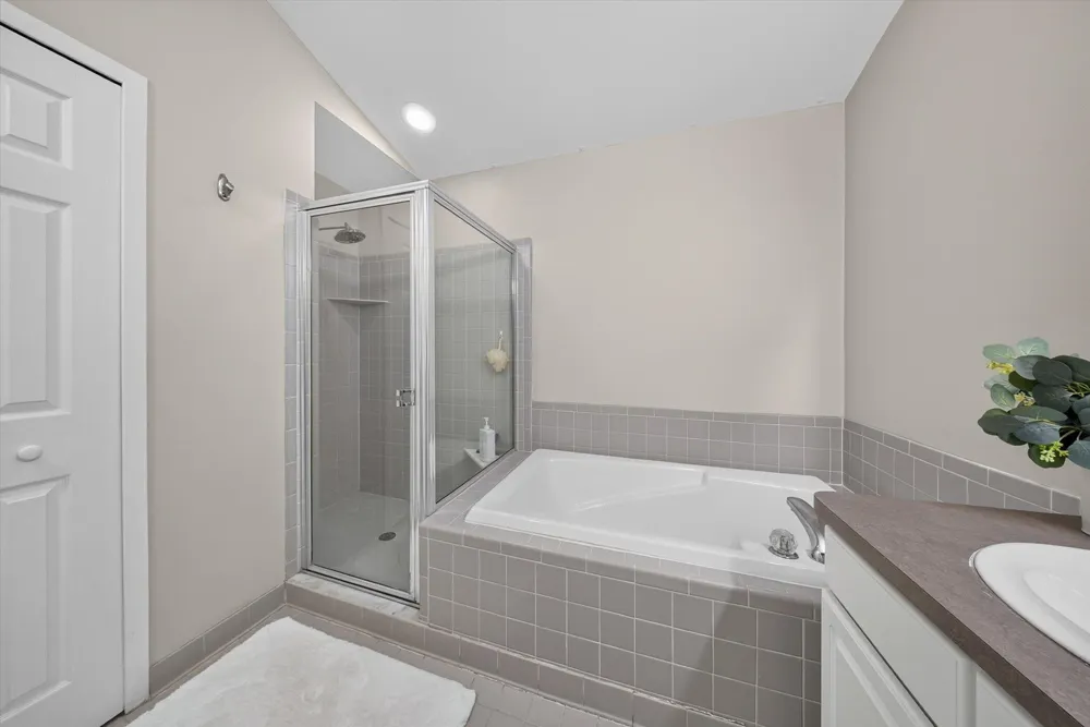 117 Ponds View Drive Ann Arbor, MI 48103