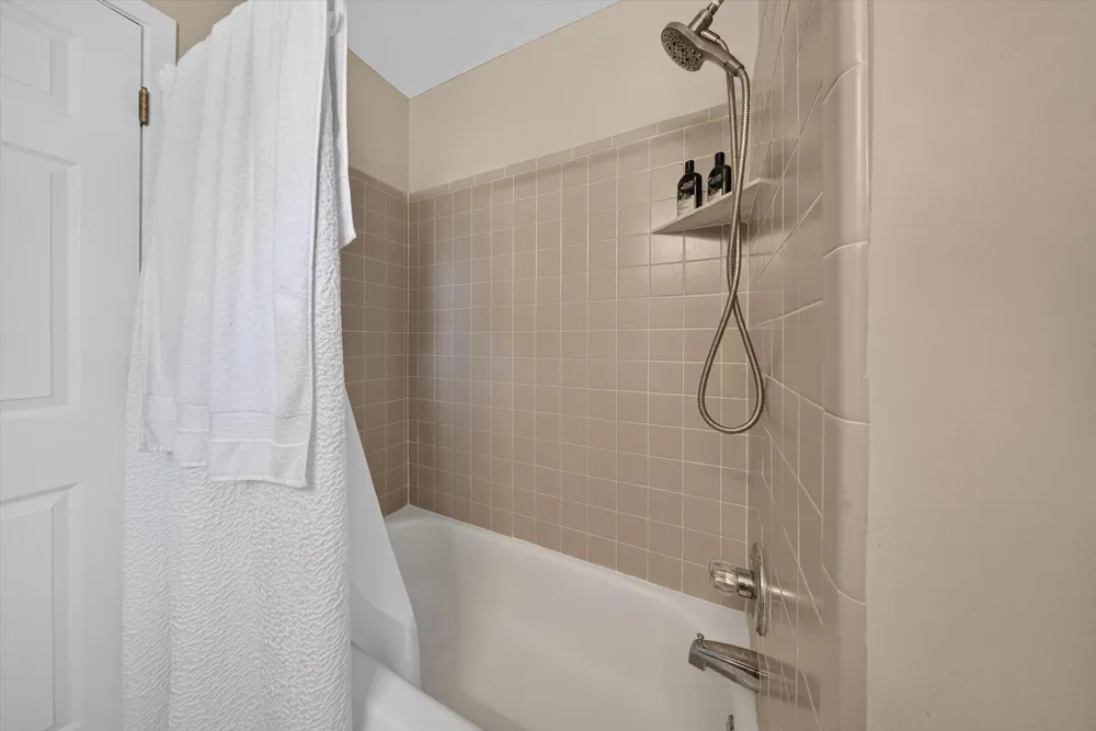 117 Ponds View Drive Ann Arbor, MI 48103
