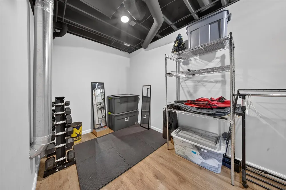 117 Ponds View Drive Ann Arbor, MI 48103
