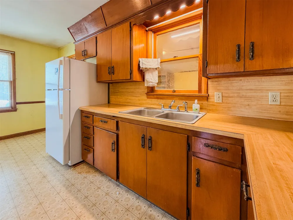 1121 W 4th Street Tahlequah, OK 74464