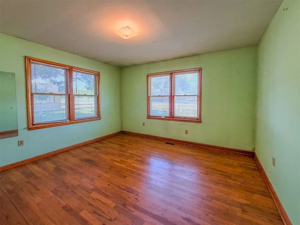 1121 W 4th Street Tahlequah, OK 74464