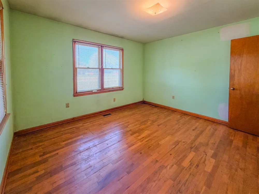 1121 W 4th Street Tahlequah, OK 74464