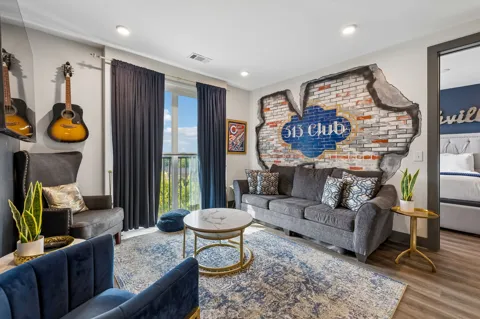 65 Lindsley Ave #513