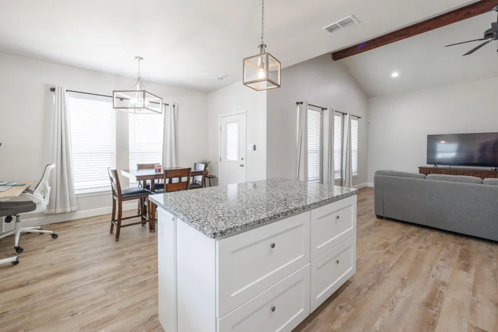 7446 Sleepy Hollow Lane Abilene, TX 79602