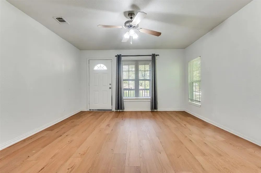 2930 Maryland Avenue Dallas, TX 75216