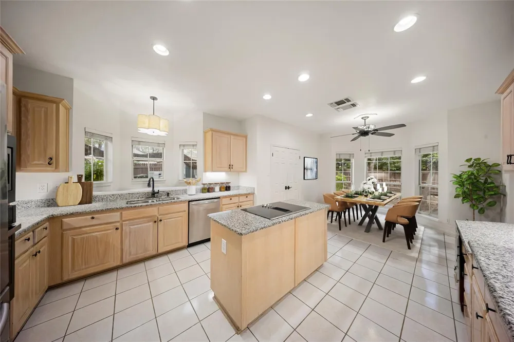 2231 Bentoak Hollow San Antonio, TX 78248