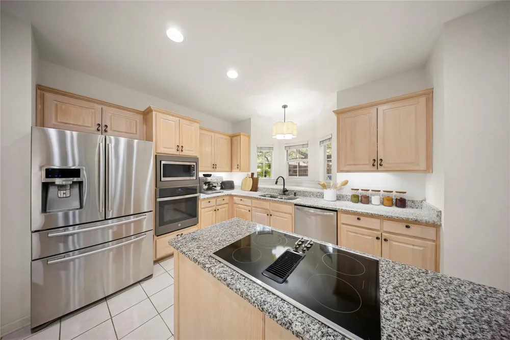 2231 Bentoak Hollow San Antonio, TX 78248