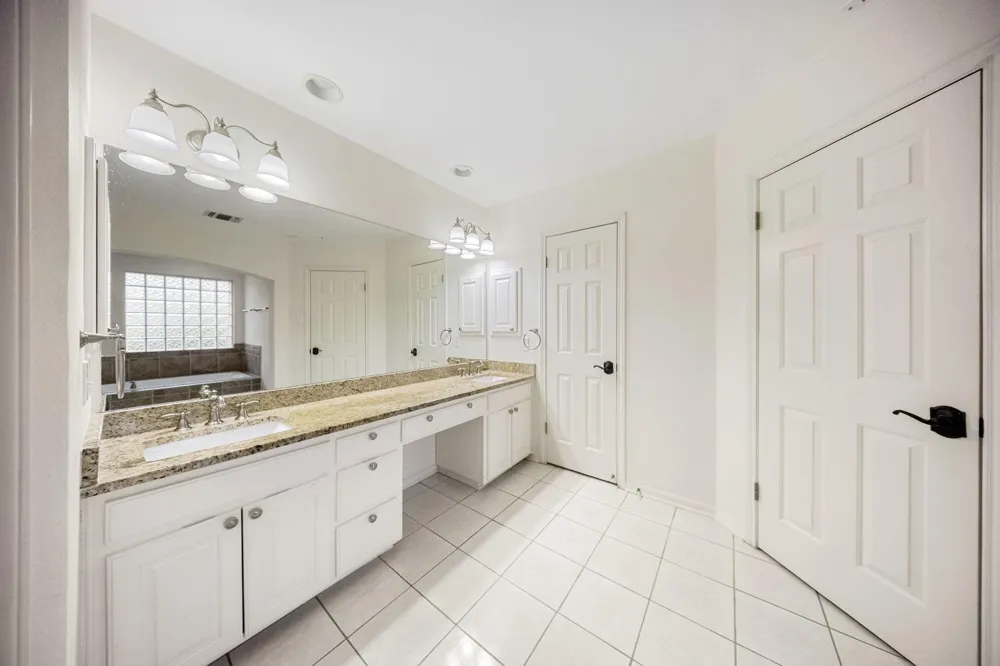 2231 Bentoak Hollow San Antonio, TX 78248