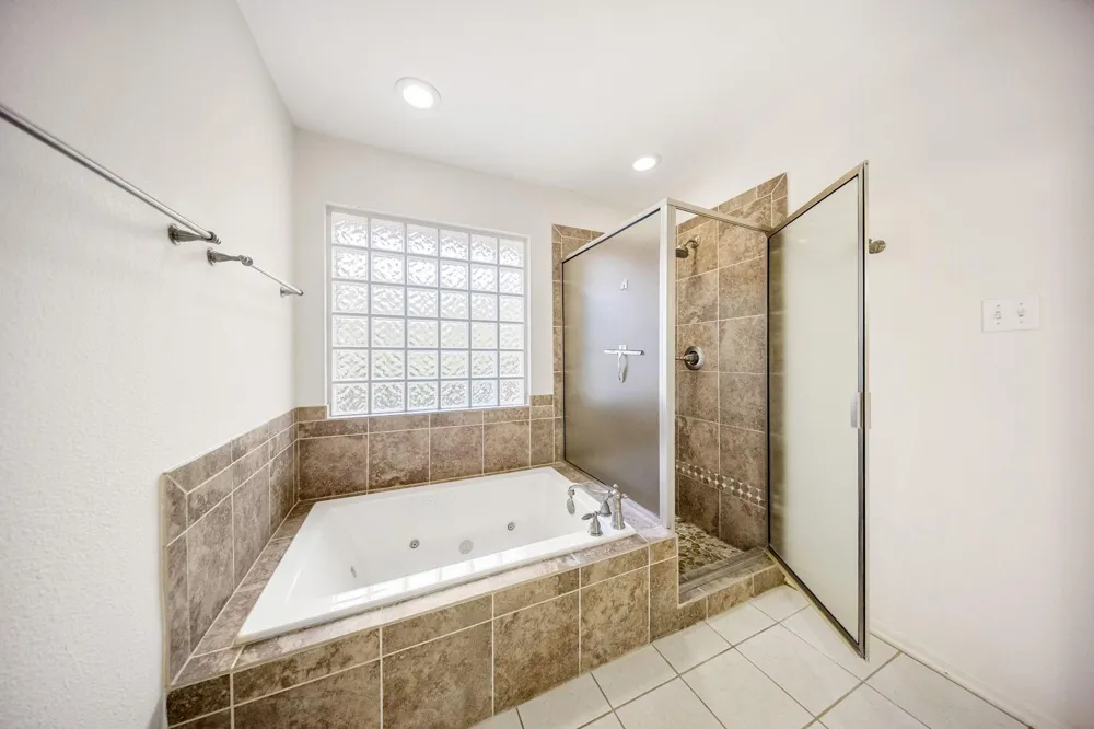 2231 Bentoak Hollow San Antonio, TX 78248