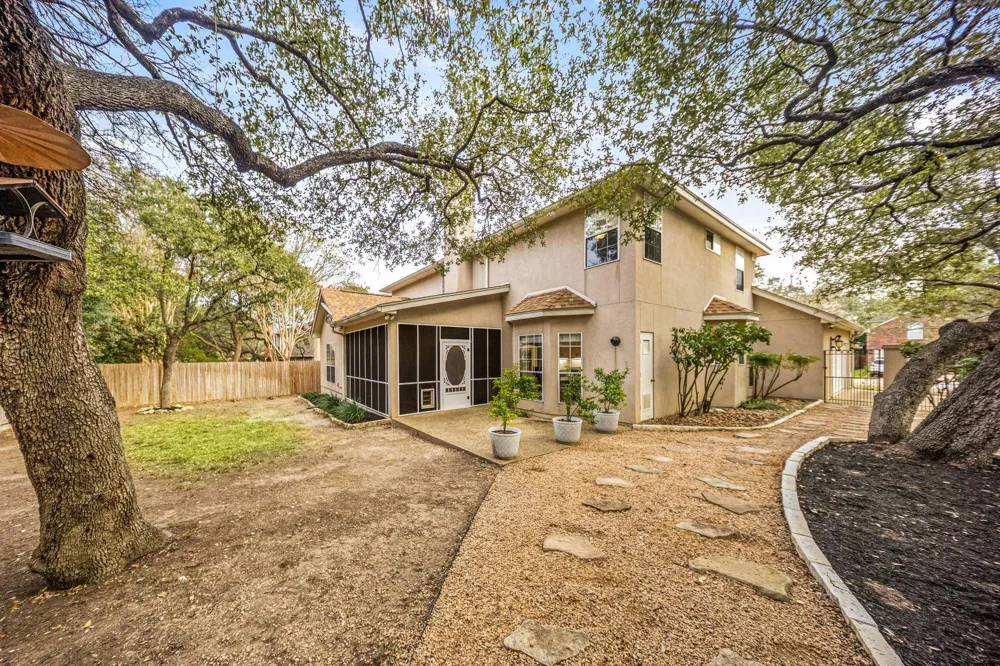 2231 Bentoak Hollow San Antonio, TX 78248