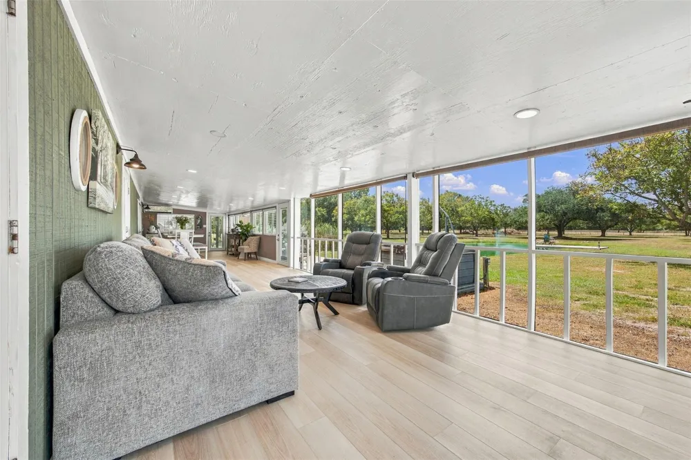 2840 Riverwood Road Gonzales, TX 78629