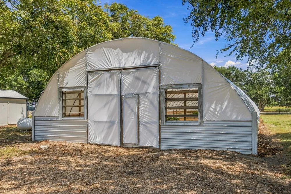 2840 Riverwood Road Gonzales, TX 78629