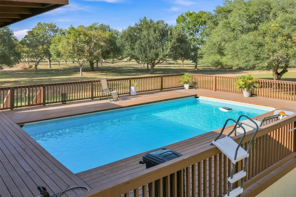 2840 Riverwood Road Gonzales, TX 78629
