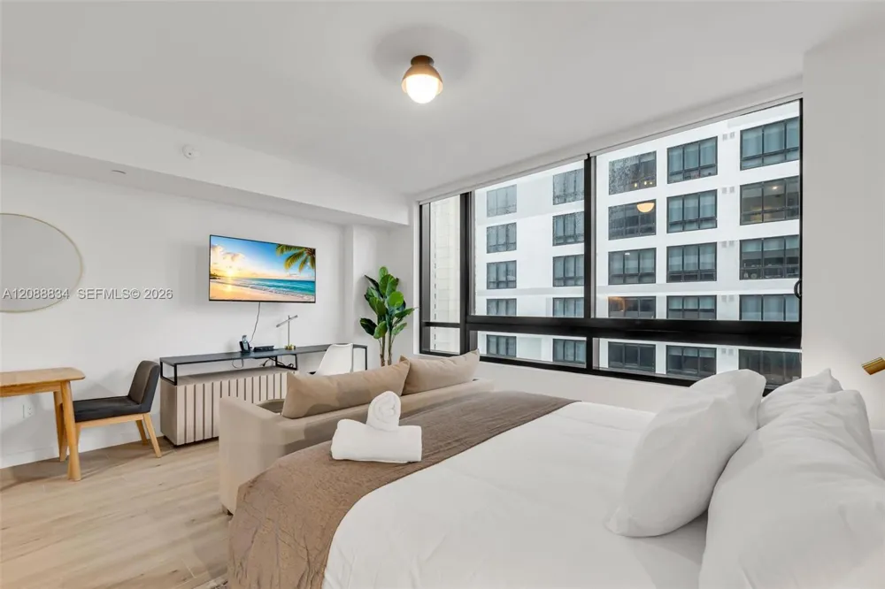 225 Miami Ave #2208 Miami, FL 33128