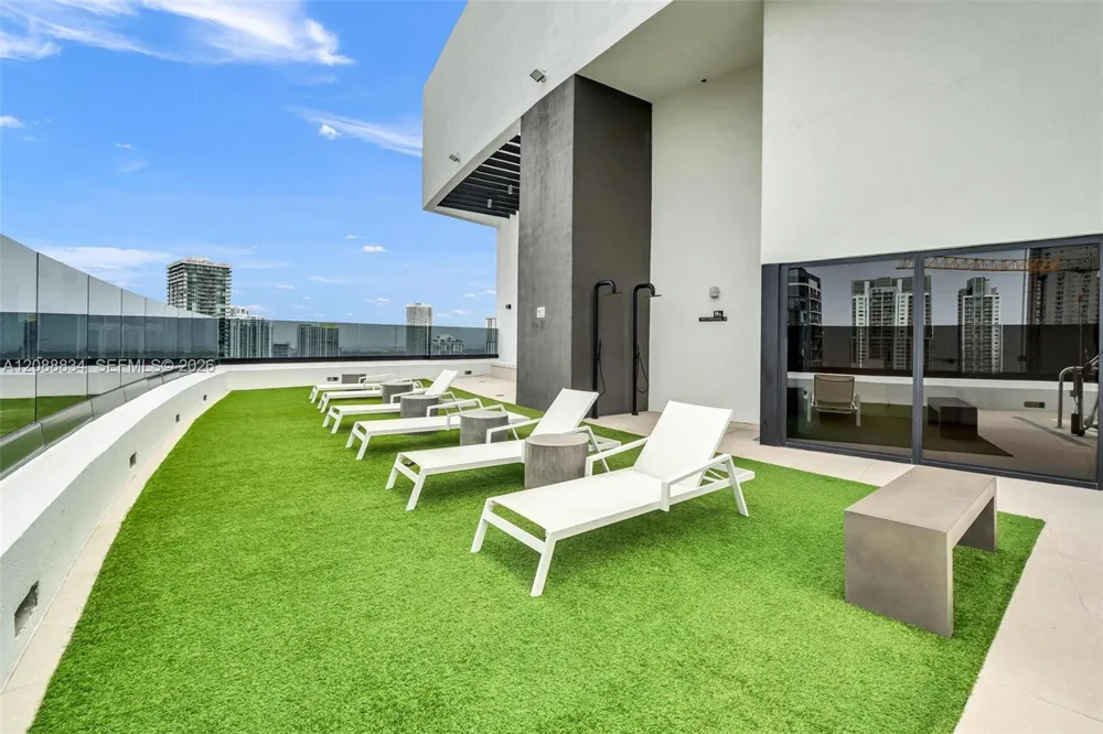 225 Miami Ave #2208 Miami, FL 33128