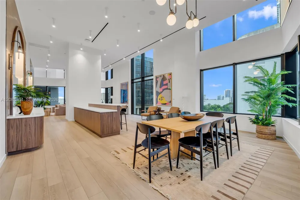 225 Miami Ave #2208 Miami, FL 33128