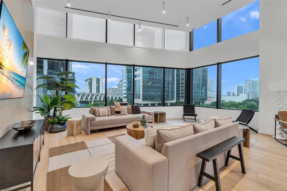 225 Miami Ave #2208 Miami, FL 33128
