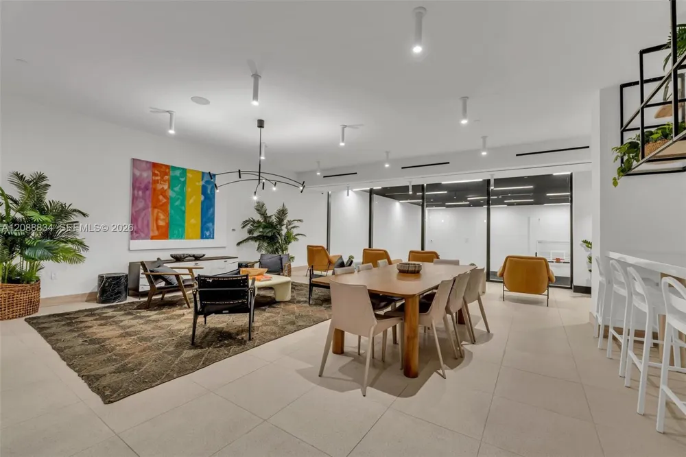 225 Miami Ave #2208 Miami, FL 33128