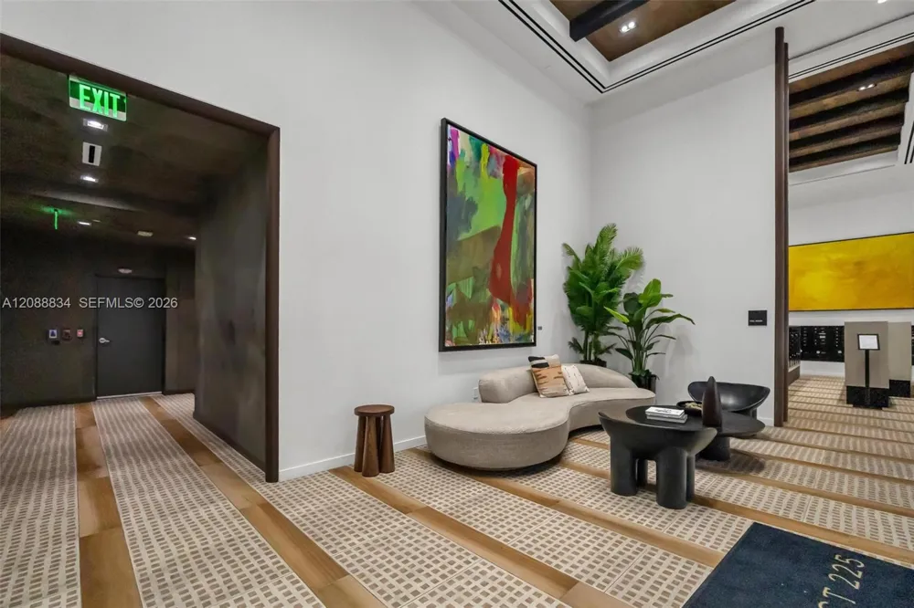 225 Miami Ave #2208 Miami, FL 33128