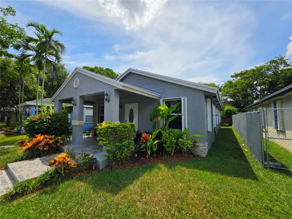 12264 SW 201st Ter Miami, FL 33177