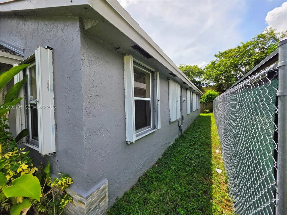 12264 SW 201st Ter Miami, FL 33177