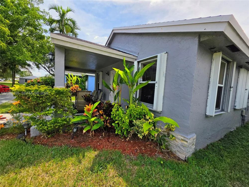 12264 SW 201st Ter Miami, FL 33177