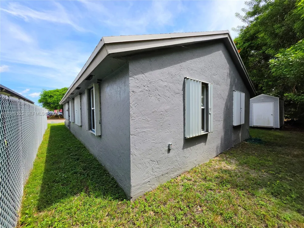 12264 SW 201st Ter Miami, FL 33177