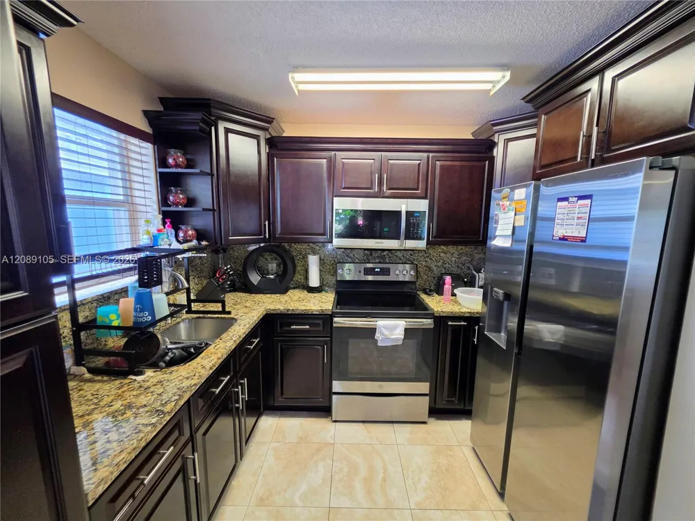12264 SW 201st Ter Miami, FL 33177