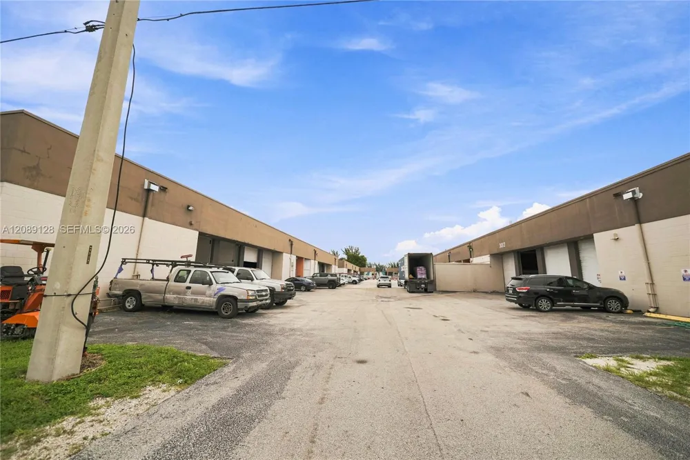 3016 NW 79th Ave #3016 Doral, FL 33122