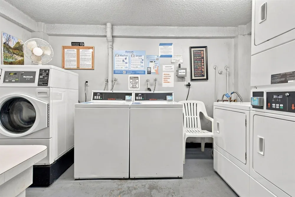 113 ROYAL PARK DRIVE #4E Oakland Park, FL 33309