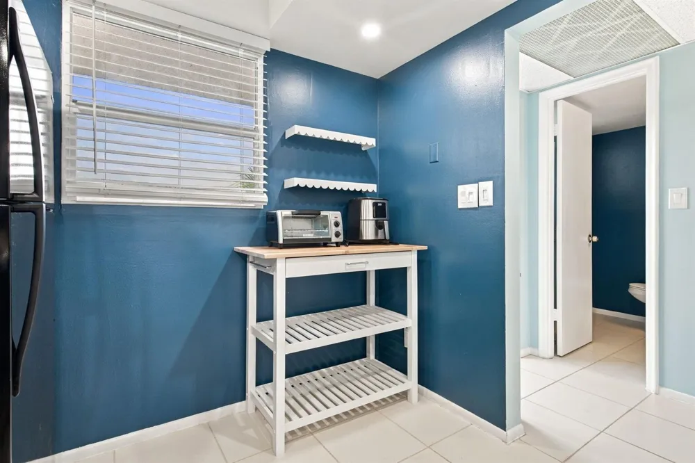 113 ROYAL PARK DRIVE #4E Oakland Park, FL 33309