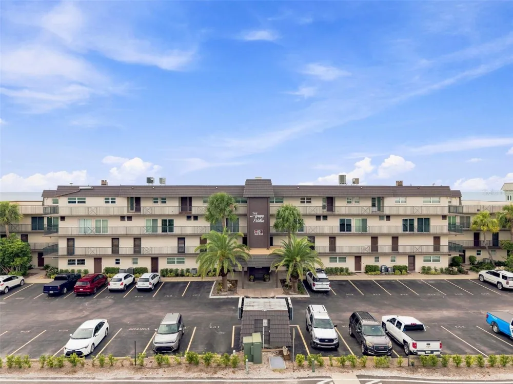 60 GULF BOULEVARD #402 Indian Rocks Beach, FL 33785