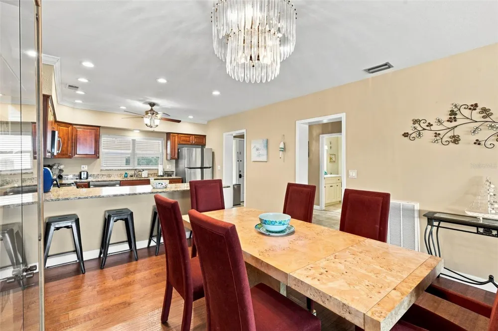 60 GULF BOULEVARD #402 Indian Rocks Beach, FL 33785