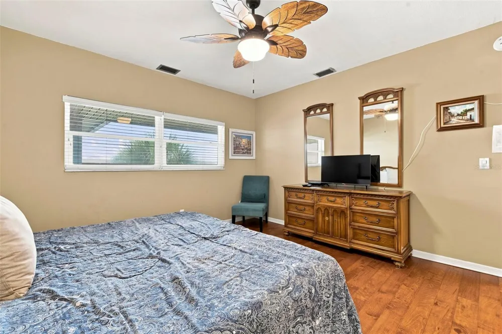 60 GULF BOULEVARD #402 Indian Rocks Beach, FL 33785