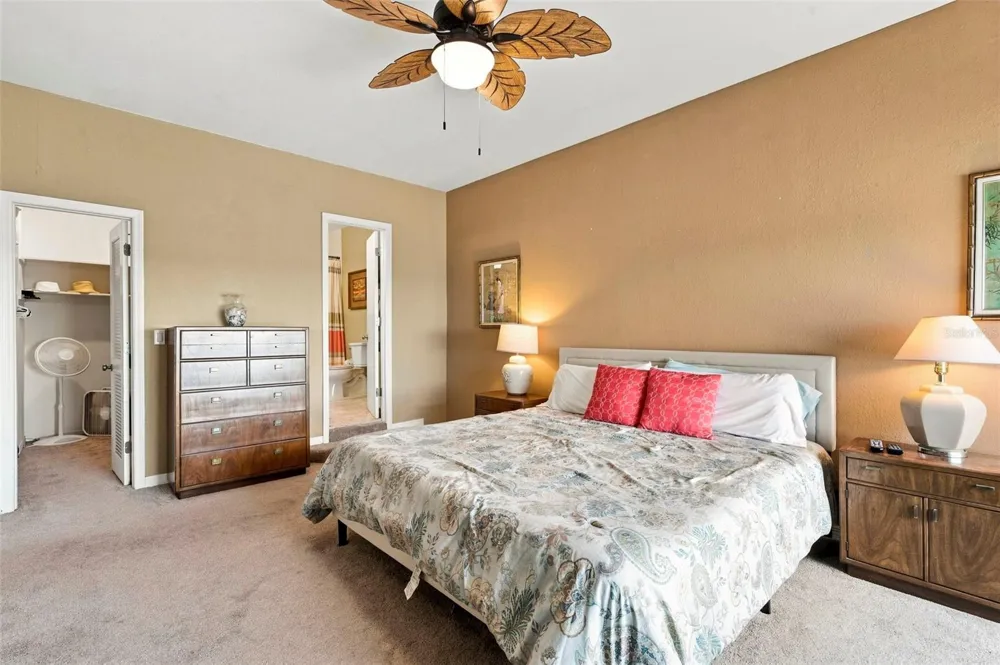 60 GULF BOULEVARD #402 Indian Rocks Beach, FL 33785
