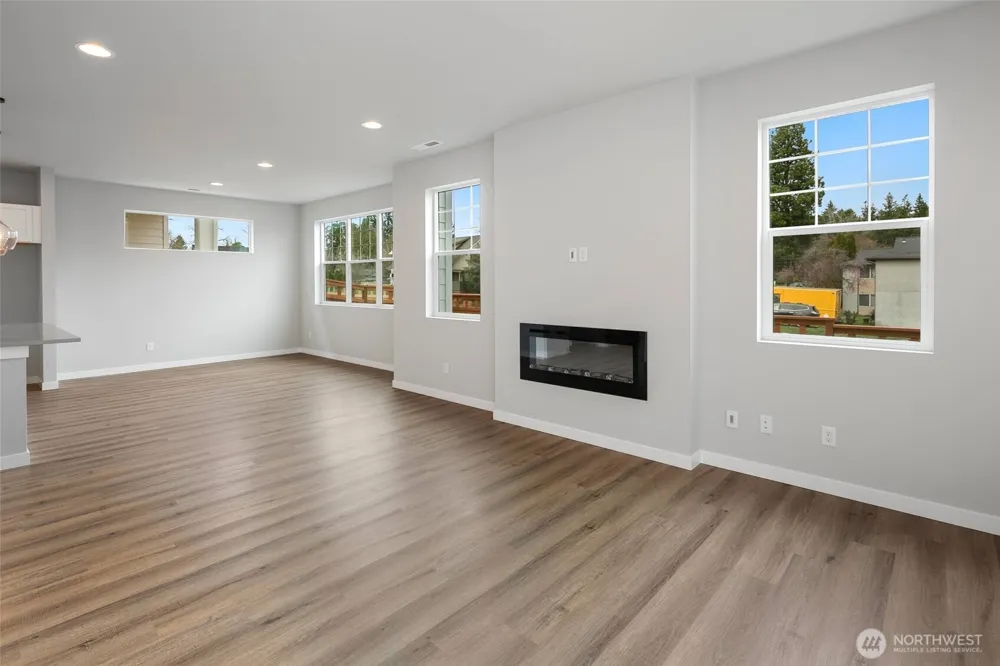 592 SW 97th Street #2 Seattle, WA 98106