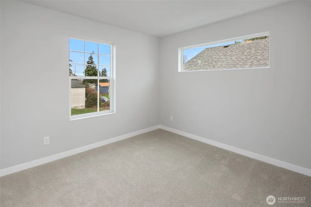592 SW 97th Street #2 Seattle, WA 98106