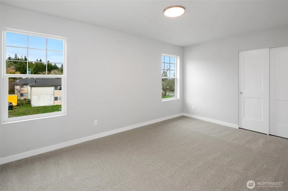 592 SW 97th Street #2 Seattle, WA 98106