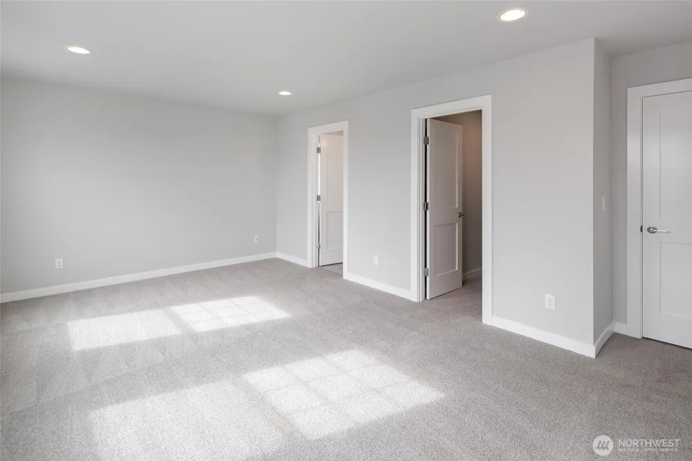 592 SW 97th Street #2 Seattle, WA 98106