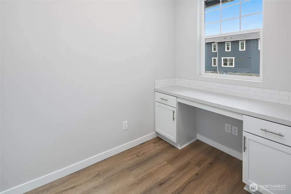 592 SW 97th Street #2 Seattle, WA 98106