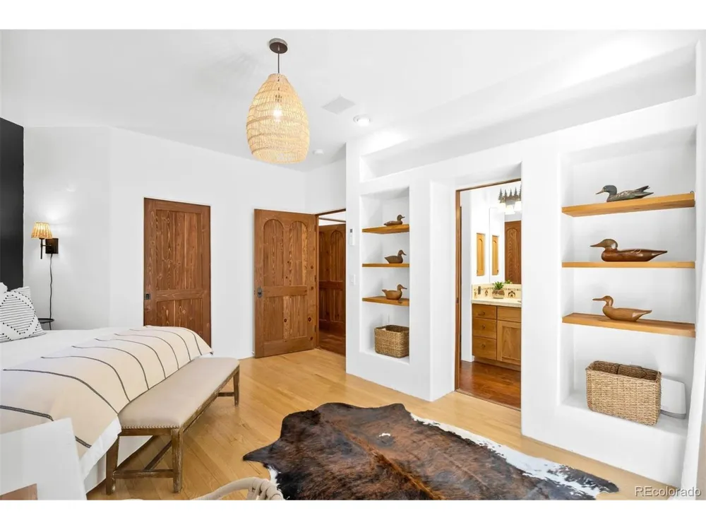 5757 Pine Court Larkspur, CO 80118