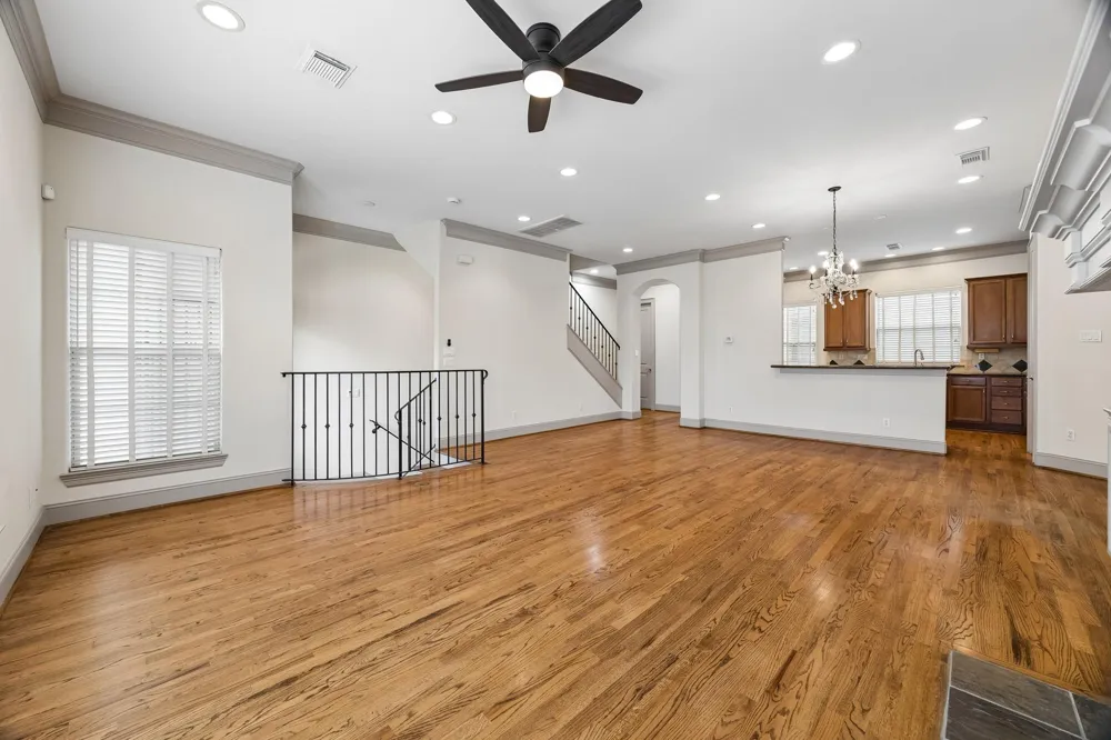 6304 Prague Street Houston, TX 77007
