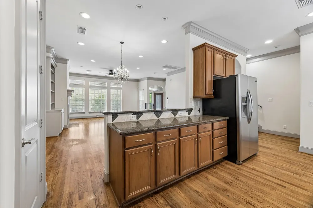 6304 Prague Street Houston, TX 77007